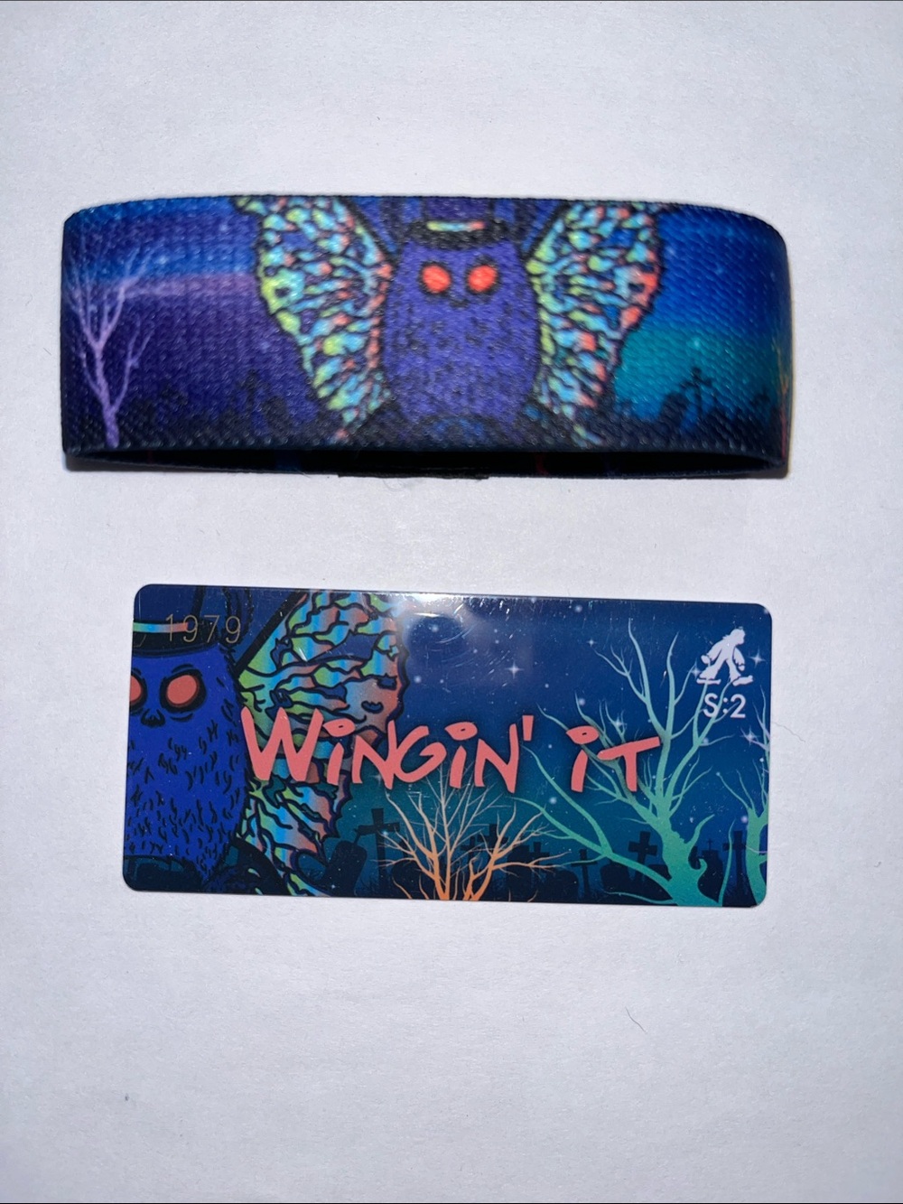 ZOX Wingin’ It  Collectible Bracelet, #1979 Halloween Unisex Mothman